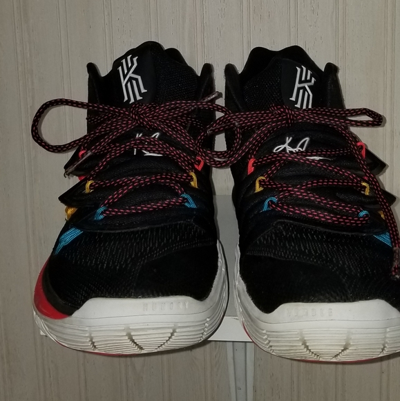 Nike Other - Nike Kyrie "Friends"
